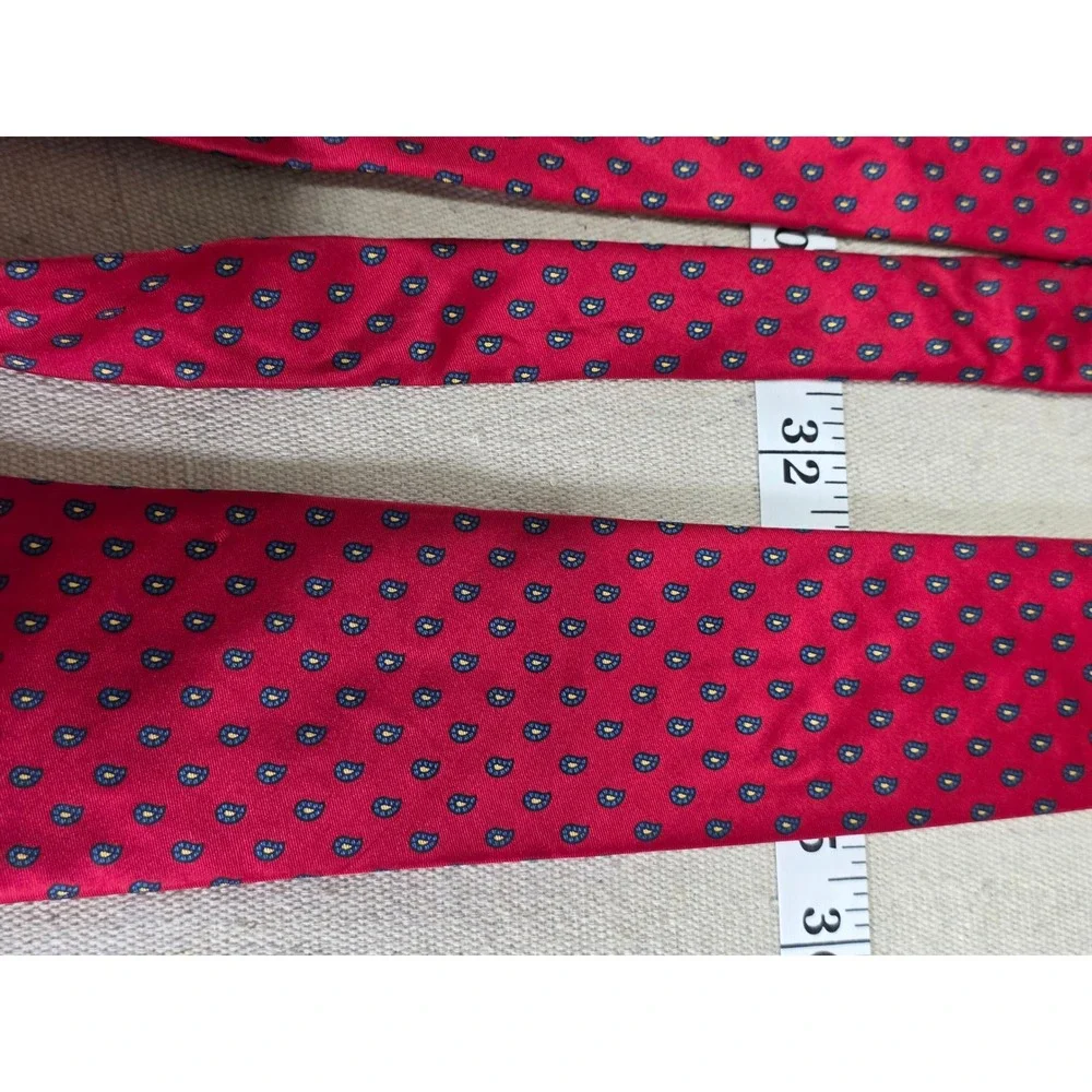 Handmade in Italy 100% Silk Red Paisley Micro Print Classic Necktie